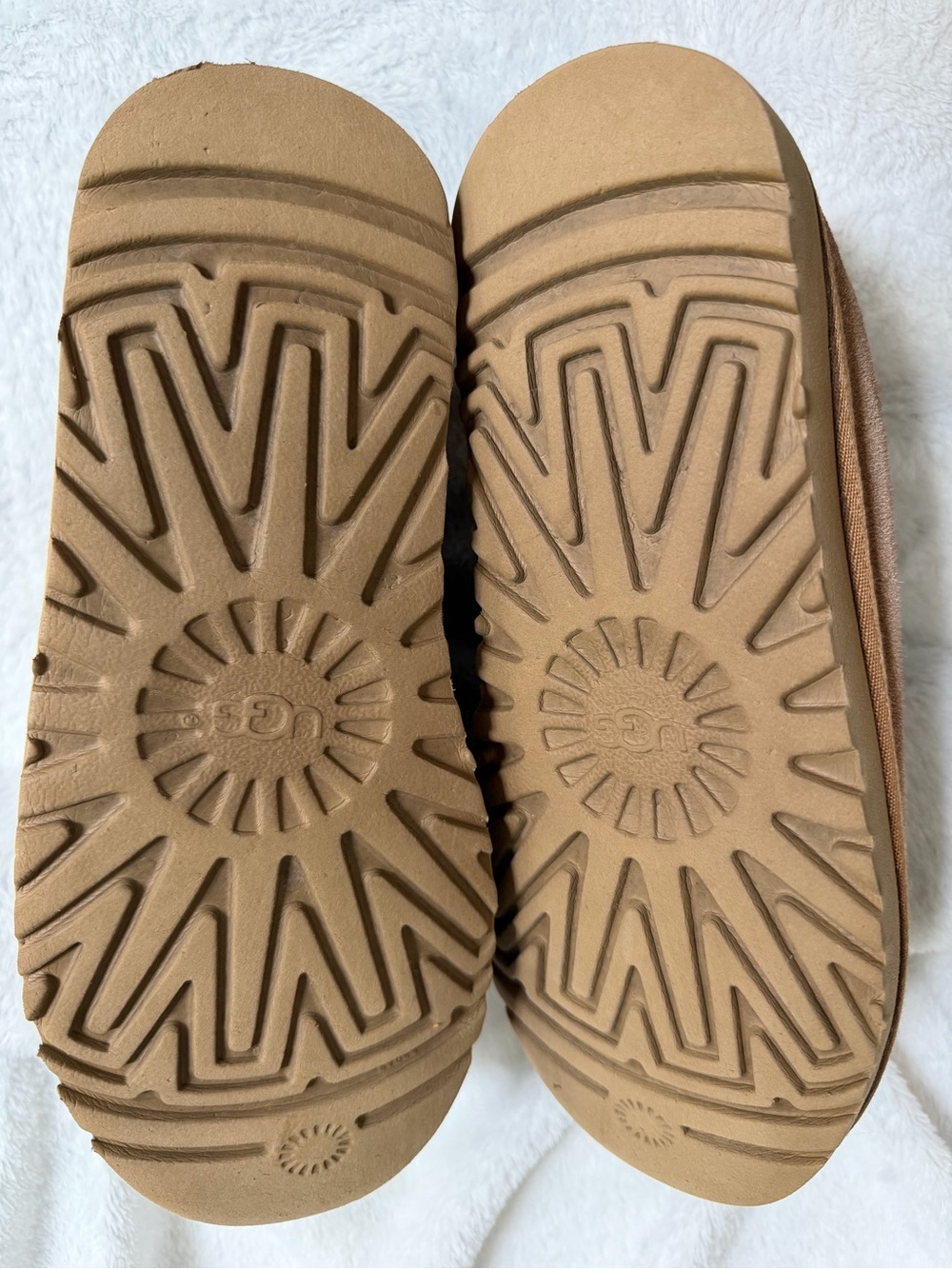UGG Tasman Chestnut Suede Shearling Slippers Womens Approx Size 8 - Picture 6 of 9